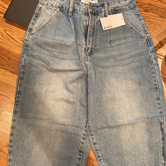 2pairs of Just Fab jeans - Picture 4 of 6